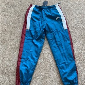 Nike joggers brand new